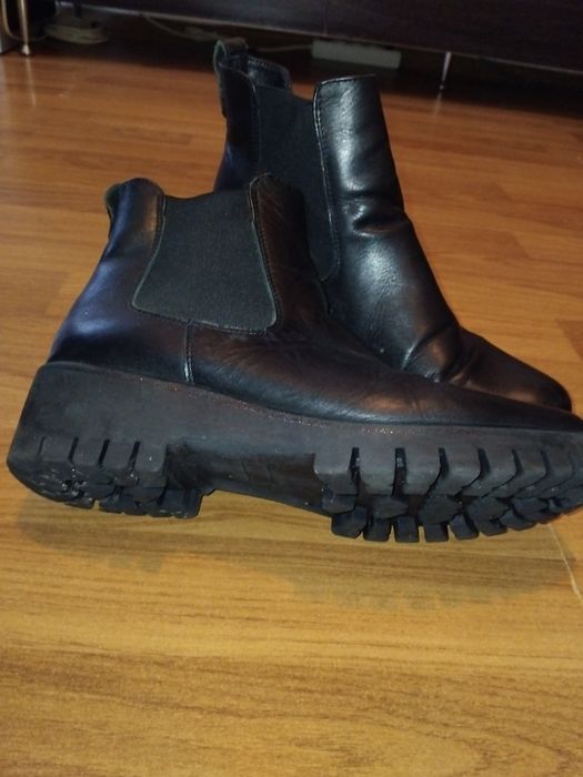 Ghete piele naturala mărimea 41 dama