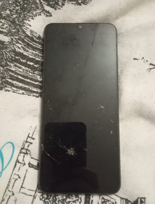 Телефон Б/У redmi 12c