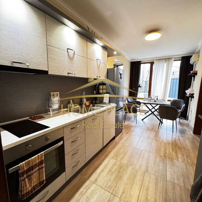 Двустаен - Кабакум