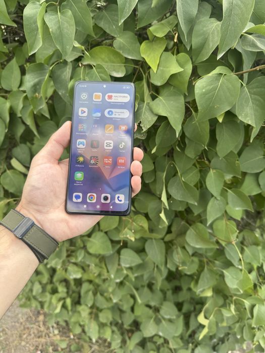 Продам телефон Redmi Note 10 Pro 8/3 Озу