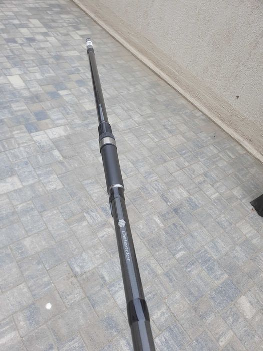 De vînzare bețe pescuit la crap noi, nefolosite. Model JRC Defender, 3 metri , 3,25 lbs.