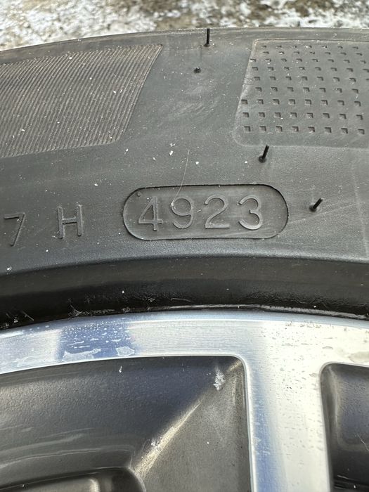 Jante / Roti BMW Seria 5 G30 G31 : 225 55 17, Dot 2024