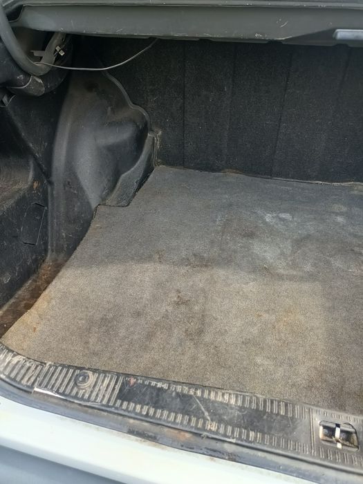 На части Мерцедес 124