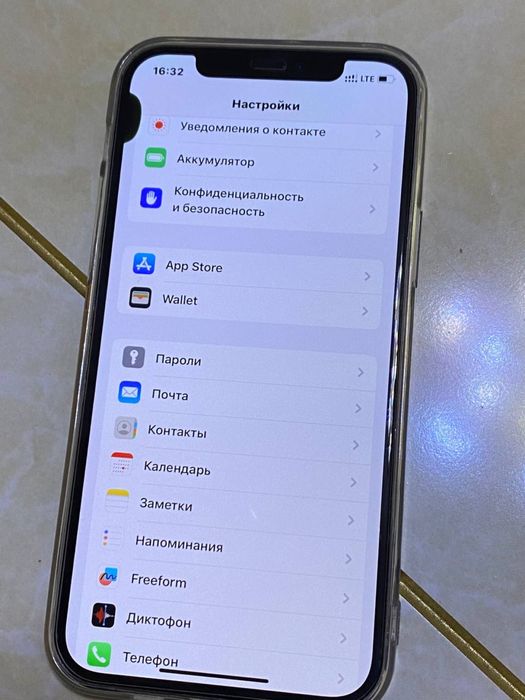 iPhone 12 с гарантией