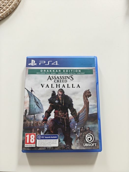 Продавам игра Assassin's Creed Valhalla за PS4