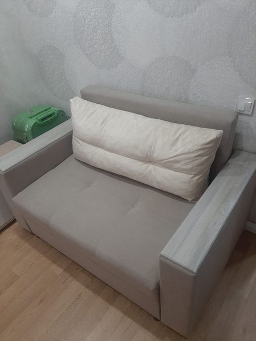 Продам диван раздвижной
