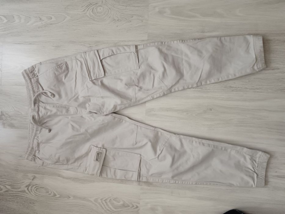 Pantalani cargo Zara