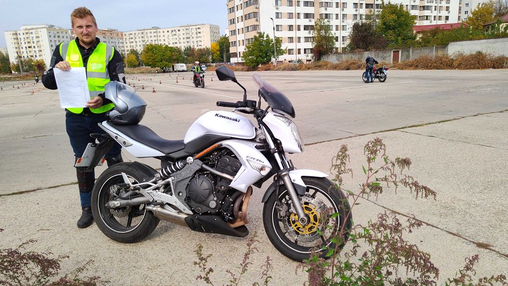 Scoala de soferi Categ A, A1, A1x(B125), A2 si B - Instructor auto - M