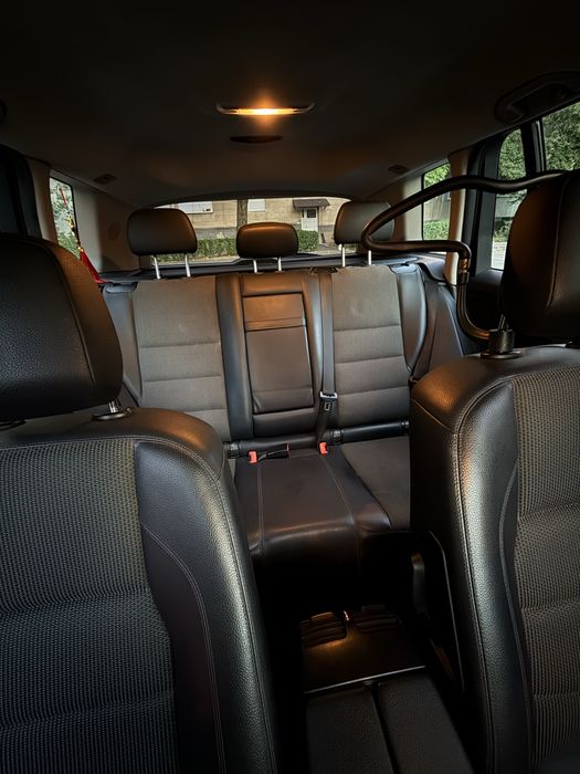 Vând Mercedes GLK  200 CDI