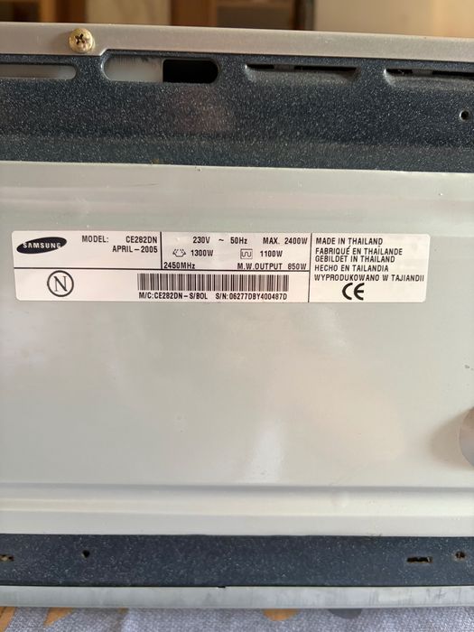 Микровълнова фурна Samsung CE282DN