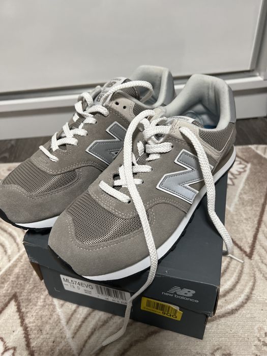 New balance piele intoarsa de dama marimea 40