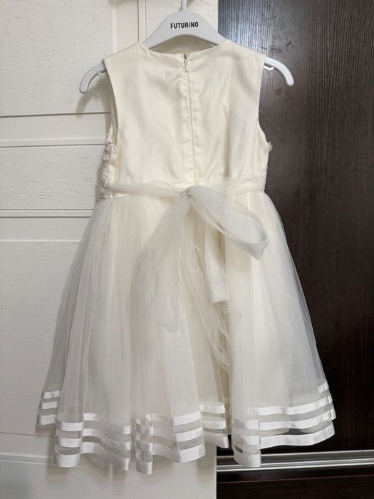 Платья детские праздничные