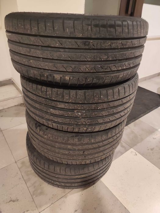 Летни гуми Kumho Ecsta 225 45 17