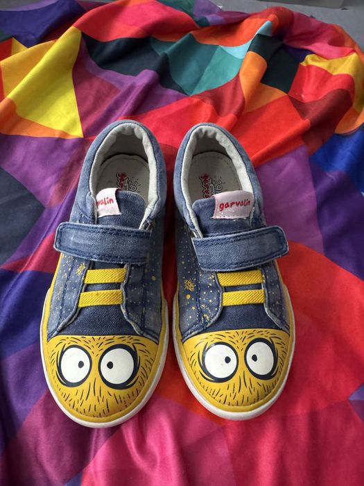 Papuci diversi marimea 28