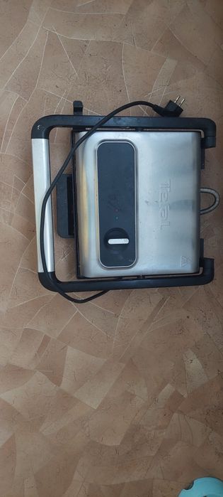 Продам гриль  в хорошем состоянии