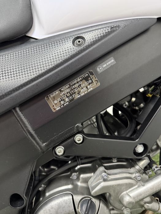 SUZUKI v-storm dl650