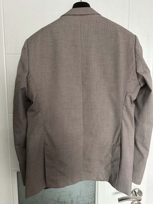 Мъжки костюм кафяво-бежов