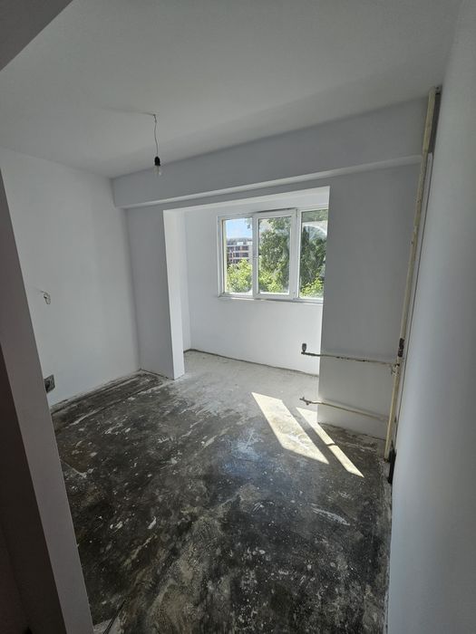 Дава се под наем Двустаен апартамент в Перник, Изток - 58 кв.м за 73000 € - Снимка #2