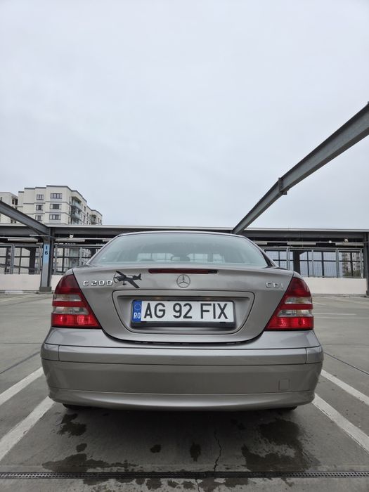 MERCEDES-BENZ C-Class 2005 — imagine 4