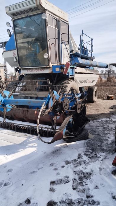 Продам комбайн, на ходу.