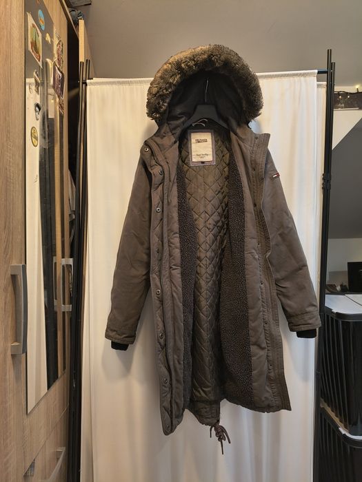 Geacã groasã Tommy Hilfiger