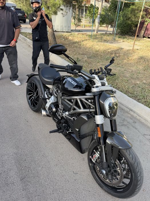 X Diavel S в идеальном состочнии