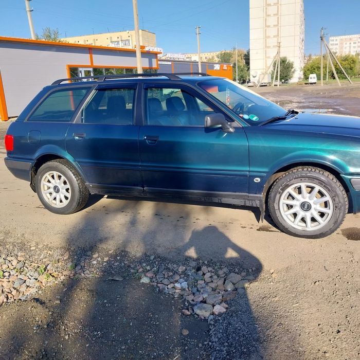 Машина , Ауди 80 В4 , 1995года