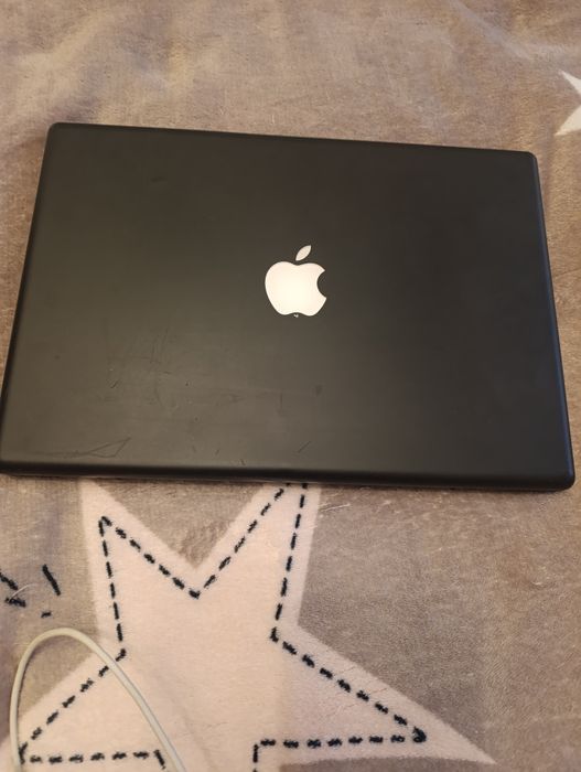 Macbook модел A1181 2007г.