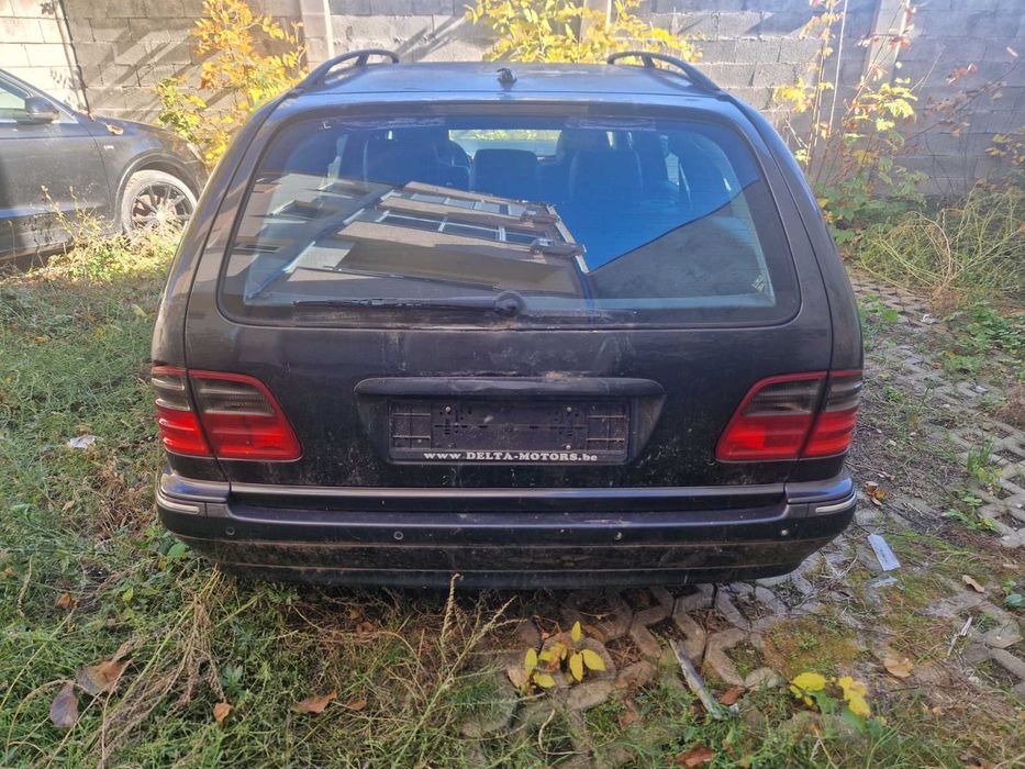 Mercedes-Benz E270