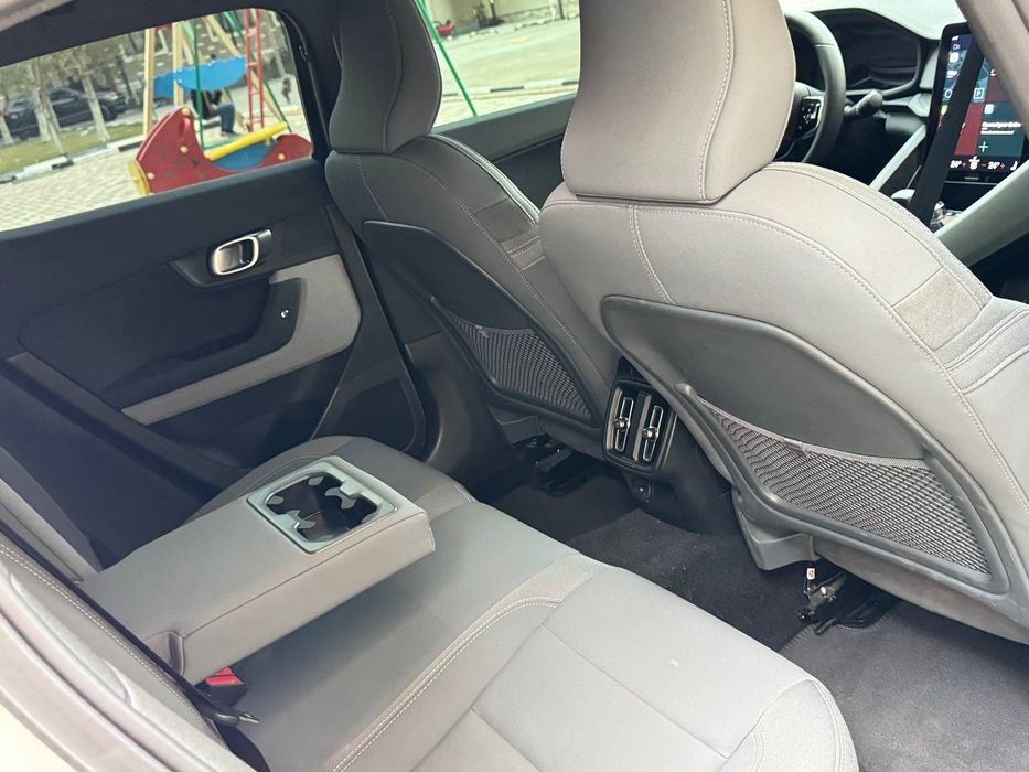 Volvo Polestar-2 СРОЧНО продаётся.