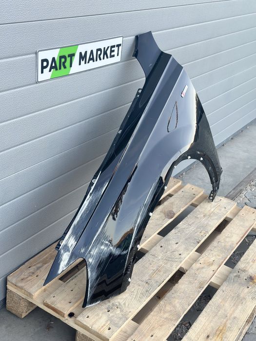 Ляв калник AUDI Q7 4M