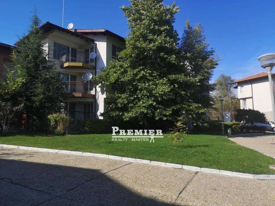 Прекрасен Тристаен апартамент  за продажба до  курорт Албена