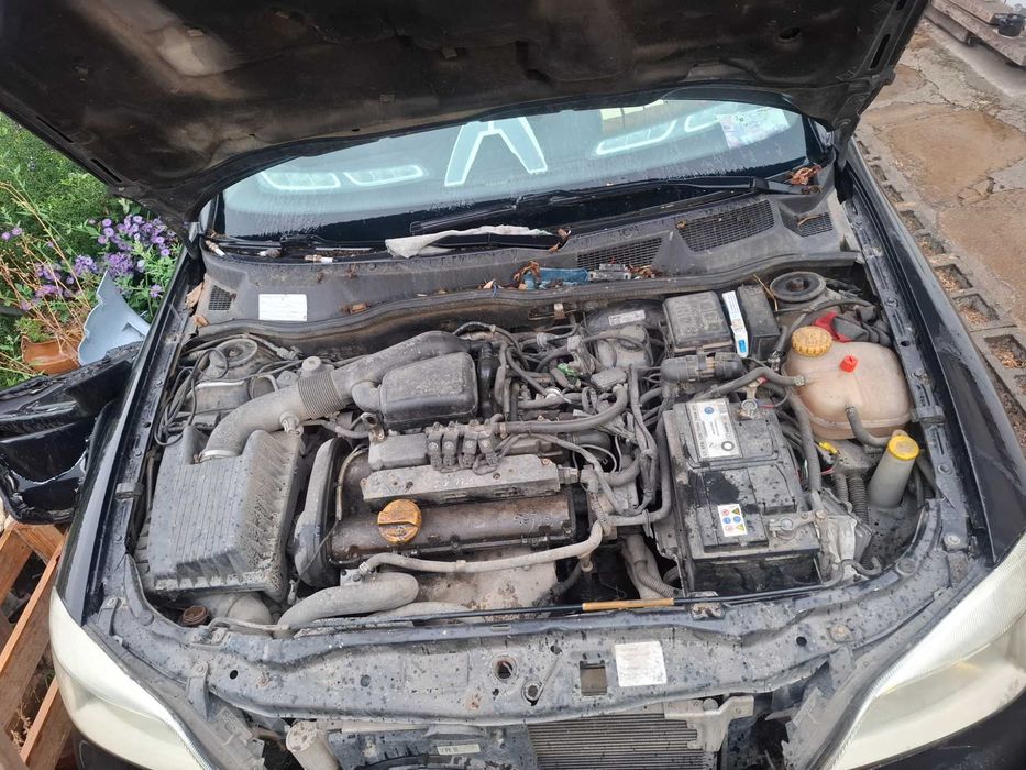 За части! Opel Astra 1.6 16v LPG