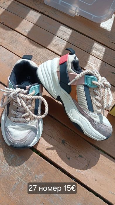 Обувки за момичета