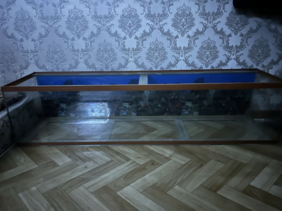 Продам аквариум на 90-95Л