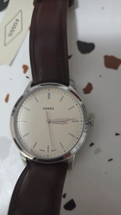 Ceas Fossil nou cu garanție