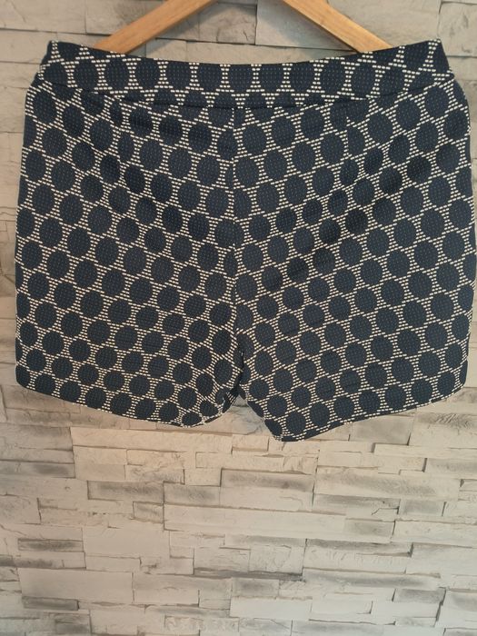 Fustă pantaloni damă