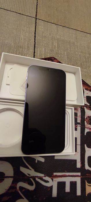 iPhone 12 mov an 2023