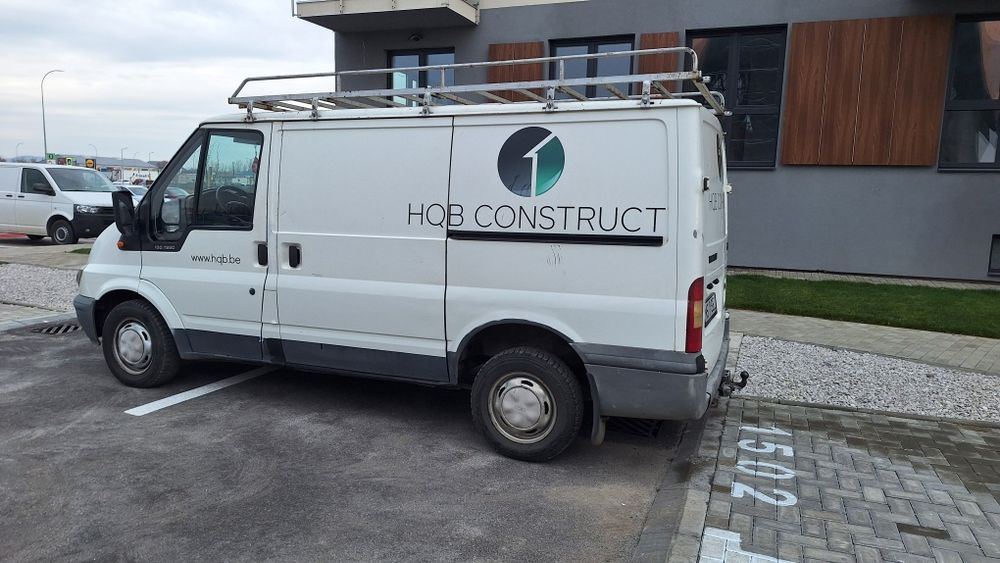 Vand ford transit 2005,motor 2.0, usi pe ambele laterale.