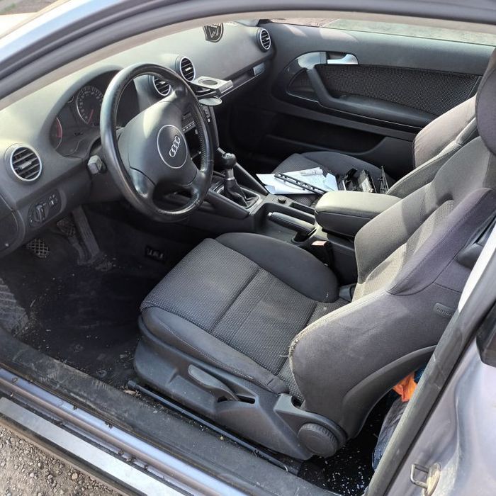 Dezmembrari  Audi A3 (8P)  2003  > 2013 1.6 Benzina
