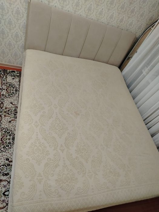 Продаю кровать в отличном состоянии