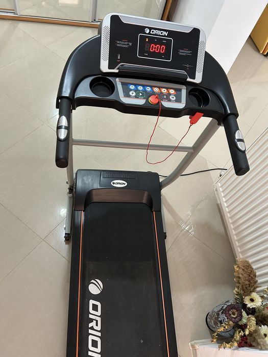 Banda de alergat electrica