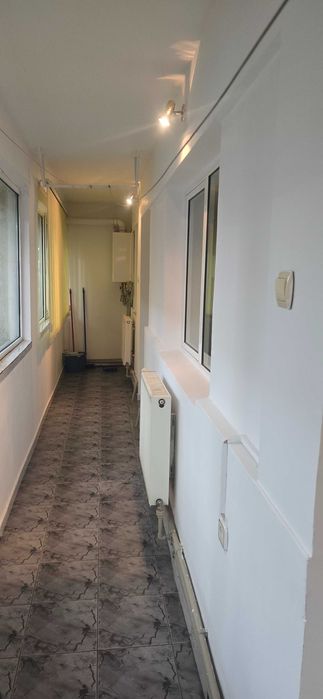 apartament cu 3 camere pretabil spatiu comercial