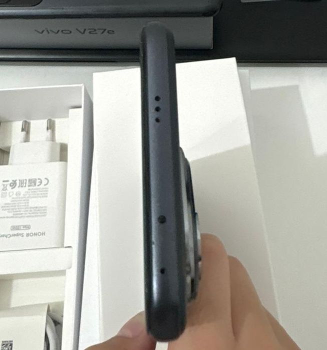 Обменяю/продаю honor 400 pro