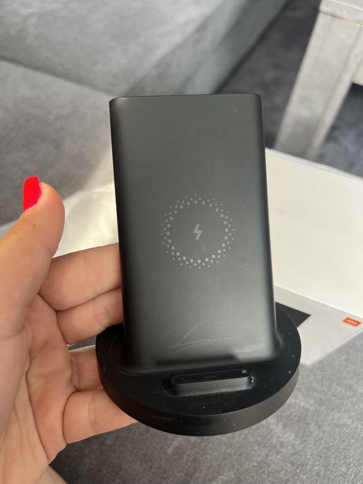 Xiaomi mi 20W wireless charging stand, стойка с безжично зареждане