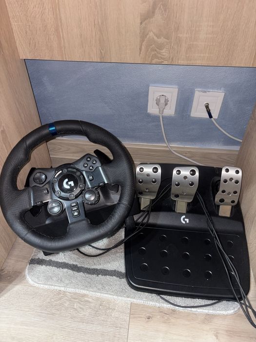 Logitech G923