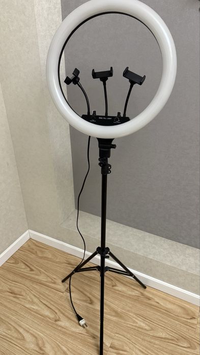 Продам лампу для снятие видеороликов