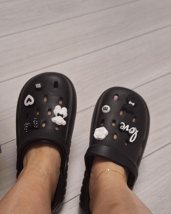 Papuci dama gen Crocs