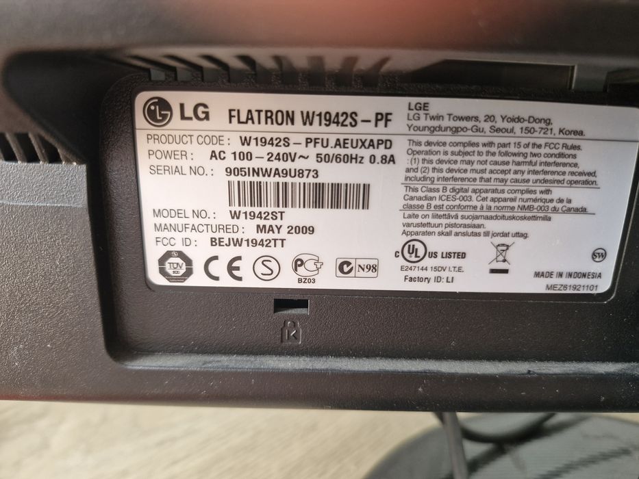Мониторы LG 19 диоганаль