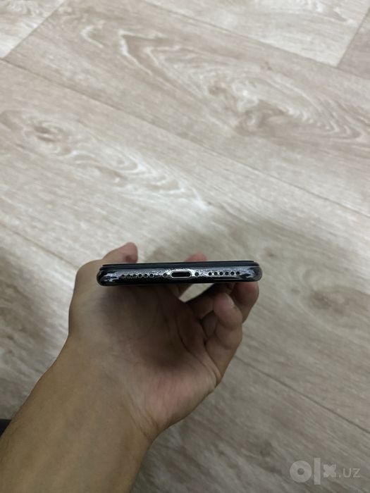 Iphone X sotiladi